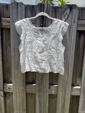 Casual White Scoop Neck Crop Top